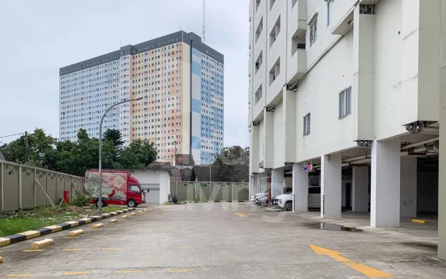 RedLiving Apartemen LoftVilles City - Pelangi Rooms