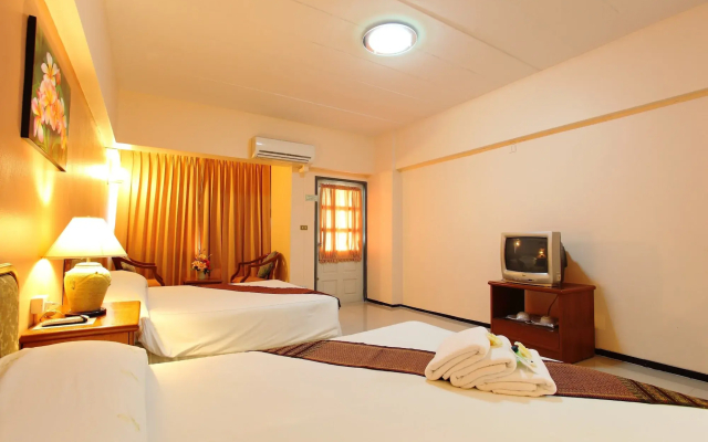 Regent Ramkhamhaeng and Apartment