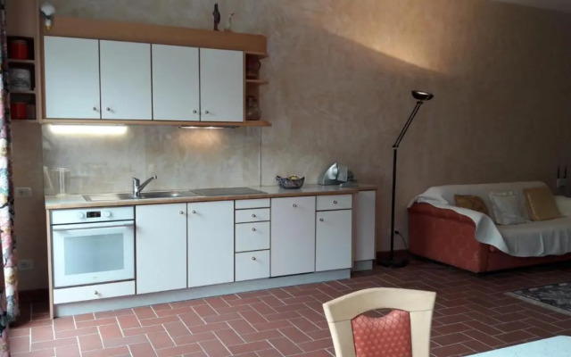 Front Lake Studio with Loft Bed and Pool