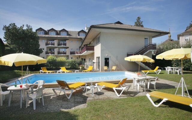 Logis Hôtel Arc en Ciel