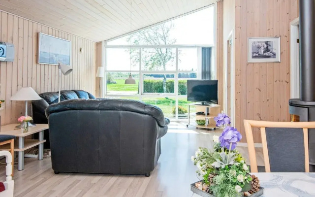 6 Person Holiday Home in Tarm