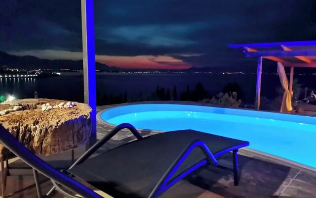 Magical View, Villa Asproneri, Kamena Vourla