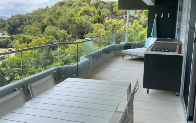 The Elite F208 by HamoRent on Hamilton Island