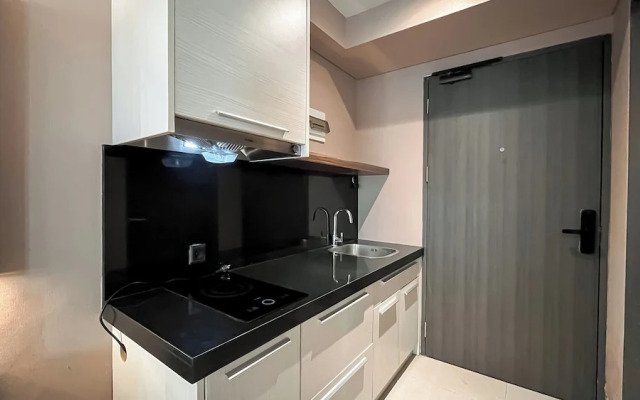 Comfy and Spacious Studio Apartment Carstensz Residence