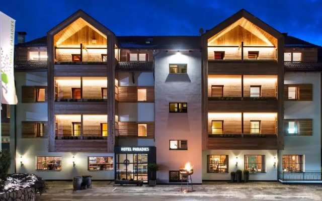 Hotel Paradies