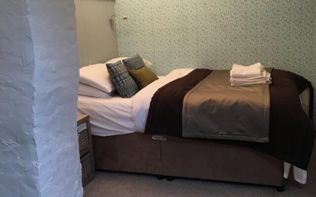 The New Three Mariners Inn