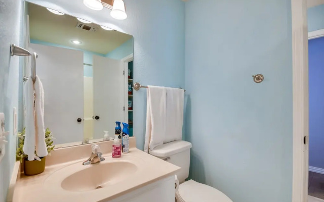 Pet-friendly Amarillo Home: 5 Mi to Downtown!