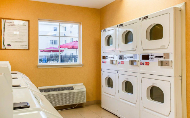 Suburban Extended Stay Hotel North - Ashley Phosphate