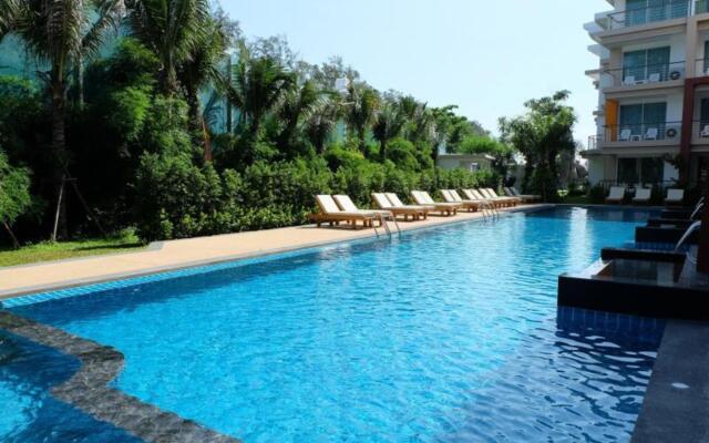 Phuket Seaview Resotel