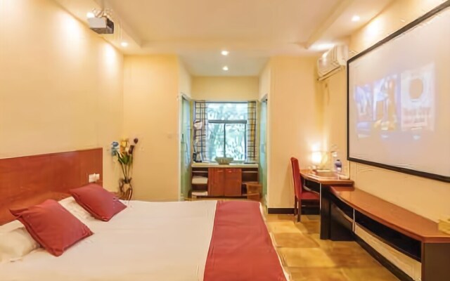 Q+ Yanque Lake Garden Hotel