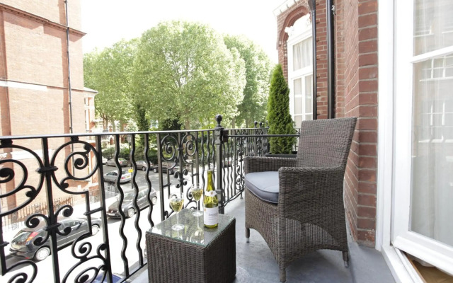Presidential Apartments - Kensington