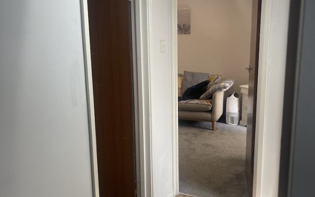 Beautiful one bed Apartment in Cardiff Good Links
