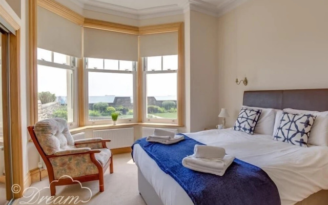 Beach View Apartment 2