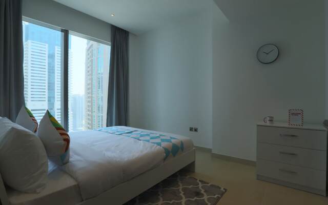 OYO Home 258 1BHK Marina Gate 2