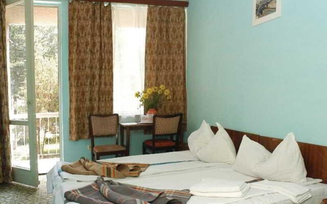 Hotel Diana
