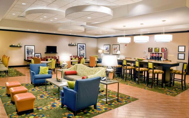 Hampton Inn Evansville/Airport