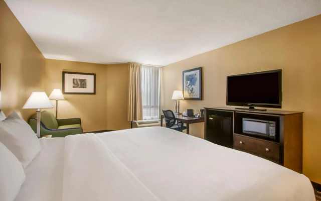 Clarion Inn Asheville Airport