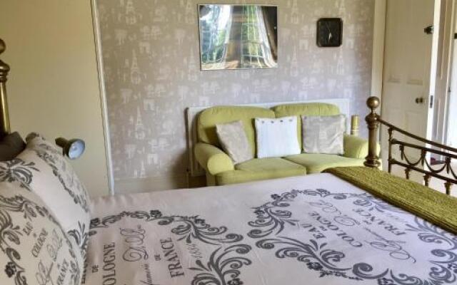 Gardenvale Manor House B&B