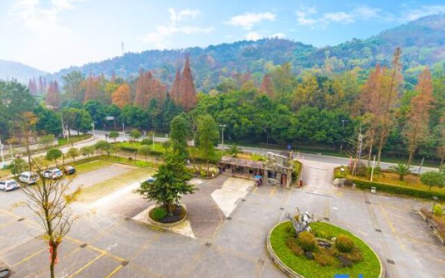 Qingcheng Panda Hotel