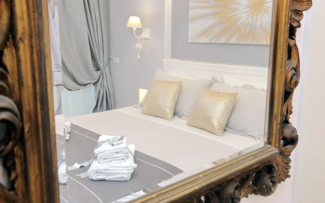 Roman Holiday Suites