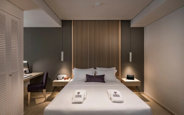 Trianon Luxury Apartments & Suites