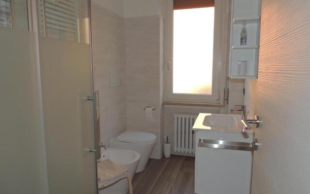 Appa49 vicino Ospedale Borgo Roma, Fiera e Univr