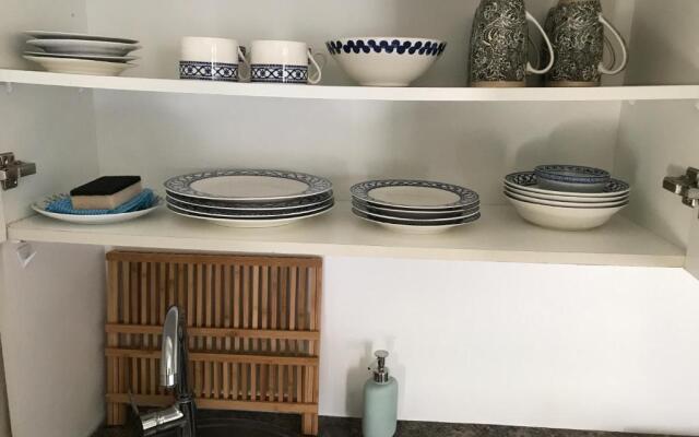 Studio on the Hill with Inverter & Water Tanks