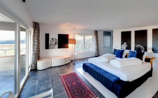 Afri Zola Guesthouse