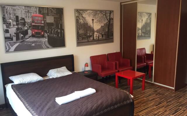 Goodnight Warsaw Apartments Prozna