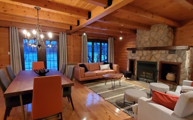 Chalet Grandes-piles St-maurice, Quai Privé