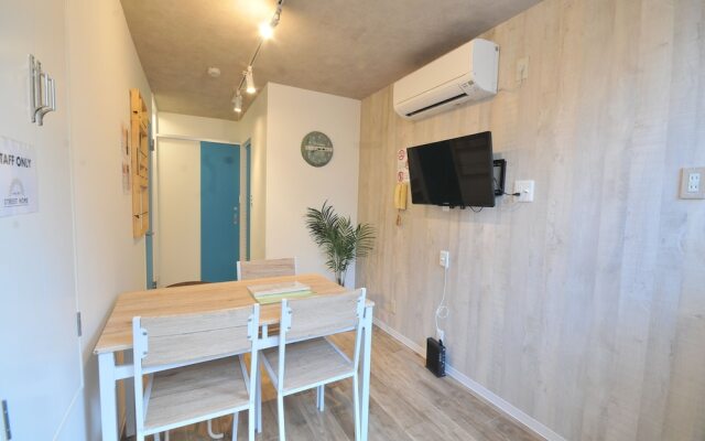 Condominium House in Osaka Namba