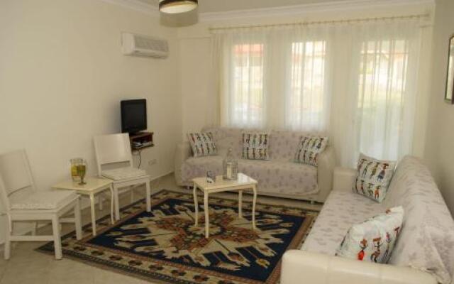 Moneba Suite Apart Hotel