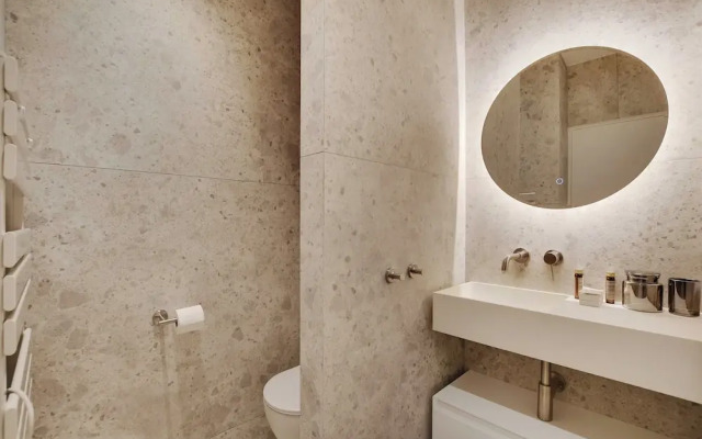 Newly Refurbished Flat in Heart of 18th District