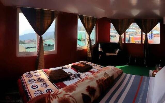 Lama Hotel