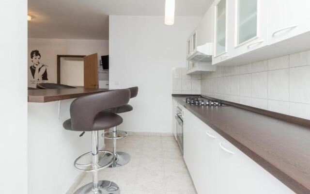 Apartments and Rooms Hegic