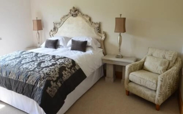 Llwyn Helyg Country House