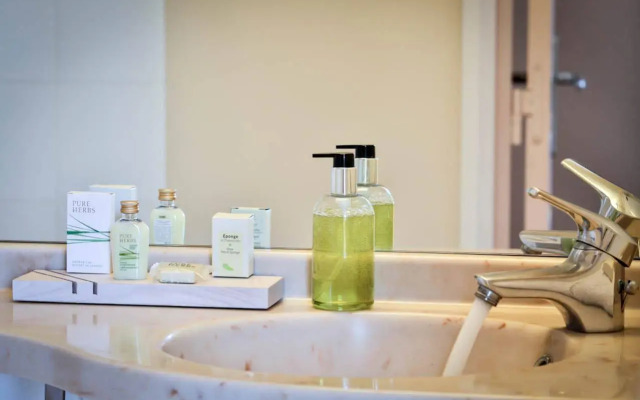 Logis Hôtel La Bastide de Grignan & Restaurant La Chênaie