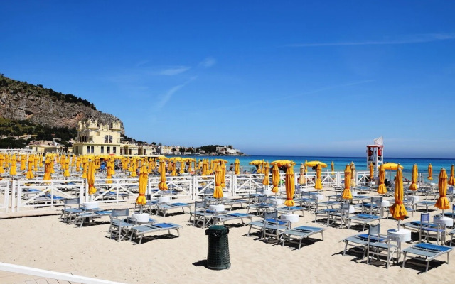 Home Beach Mondello Galatea