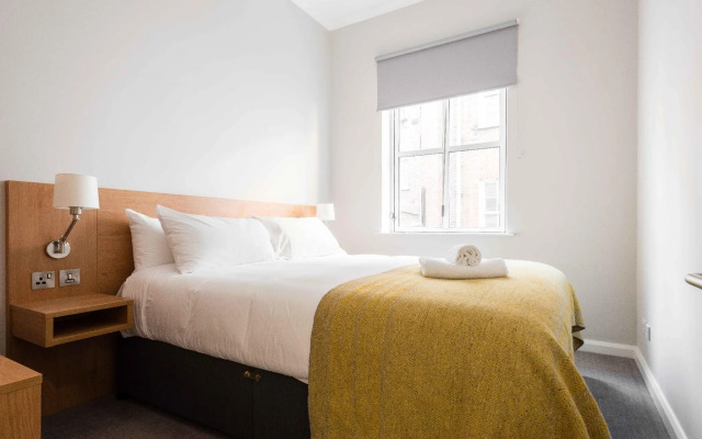 PREMIER SUITES Reading