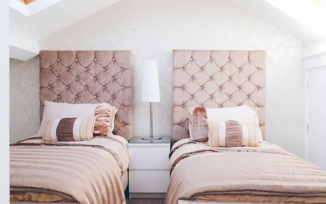 The Penthouse - Simple2let Serviced Apartments