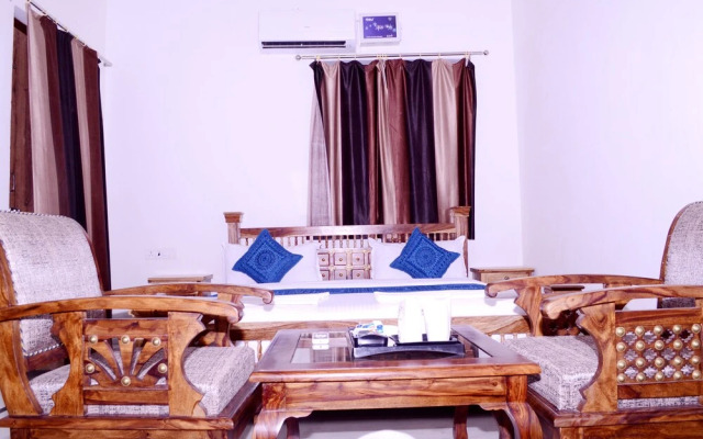 Sartaj Hotel