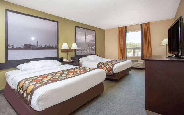 Super 8 by Wyndham Midland