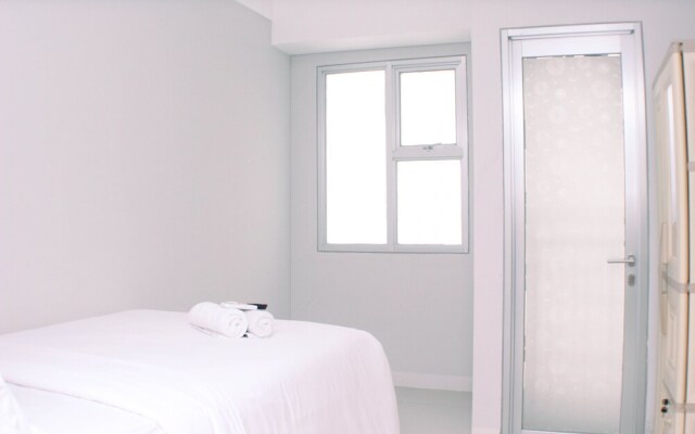 Well Furnished And Comfy Studio At Transpark Juanda Apartment