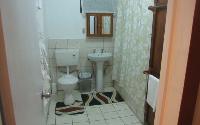 Captain Cook Apartments