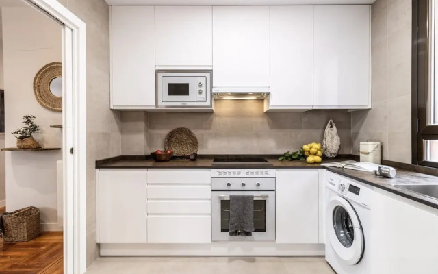 Sebastiano - 3 Bedrooms and Balcony in Almagro