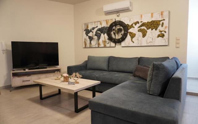 Theo & Ms Apt - 2 Beds - Garden - Parking - Wifi