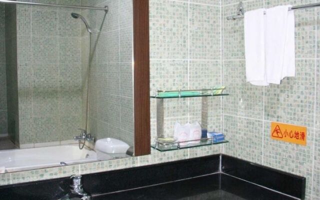 Boutique Holiday Hotel (Beihai Beibuwan Square)