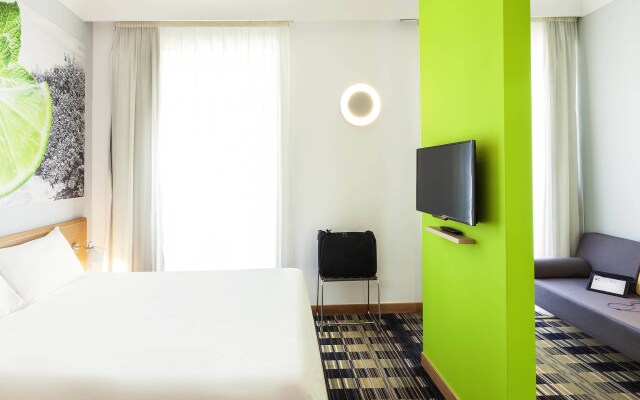 Ibis Styles Napoli Garibaldi