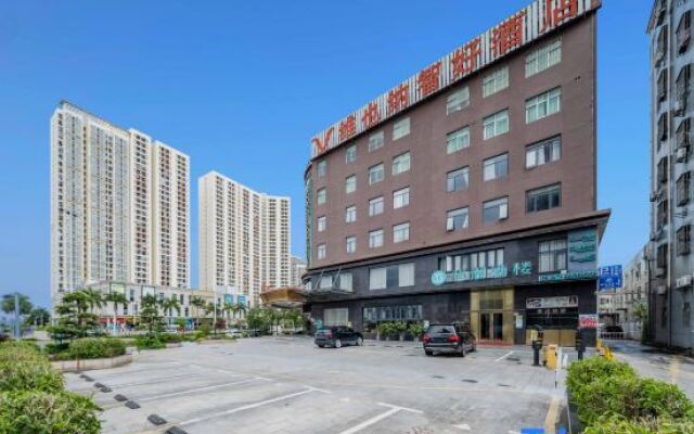 Vienna Classic Hotel (Shenzhen Pingshan Bihu)