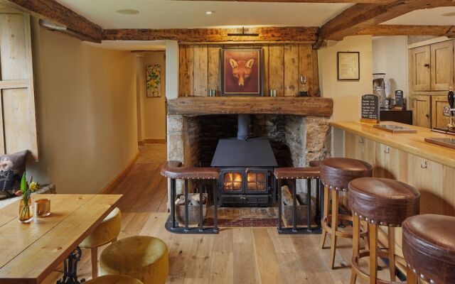 The Full Moon Inn